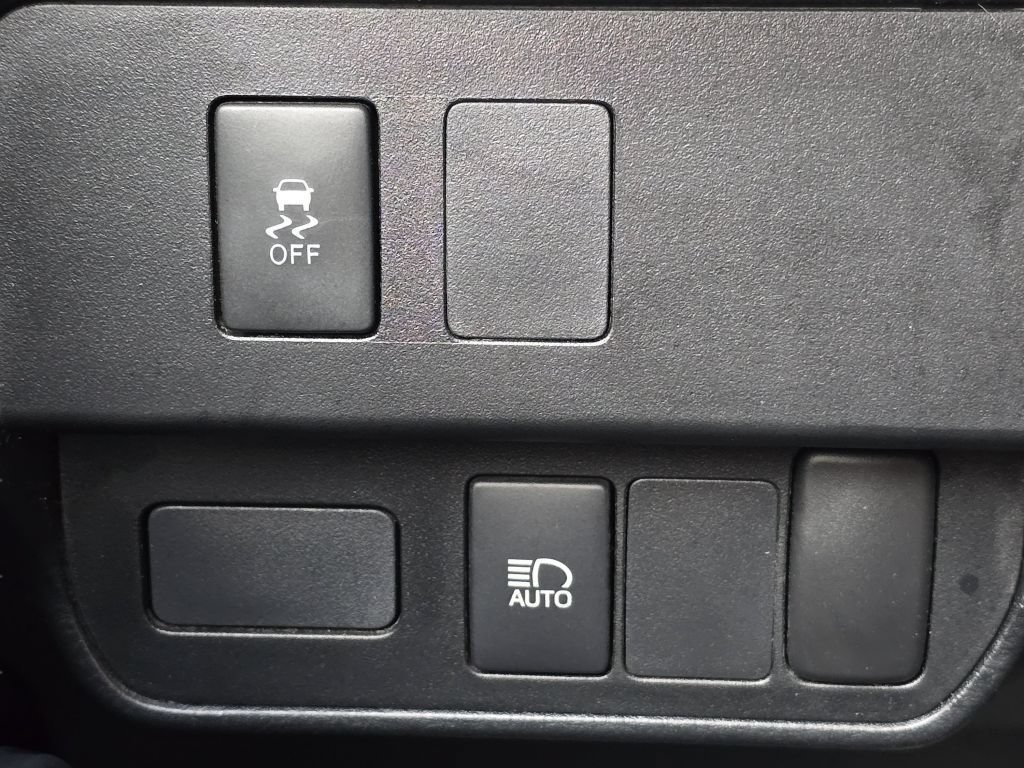Certified Used 2022 Midnight Black Metallic Toyota SR image 17