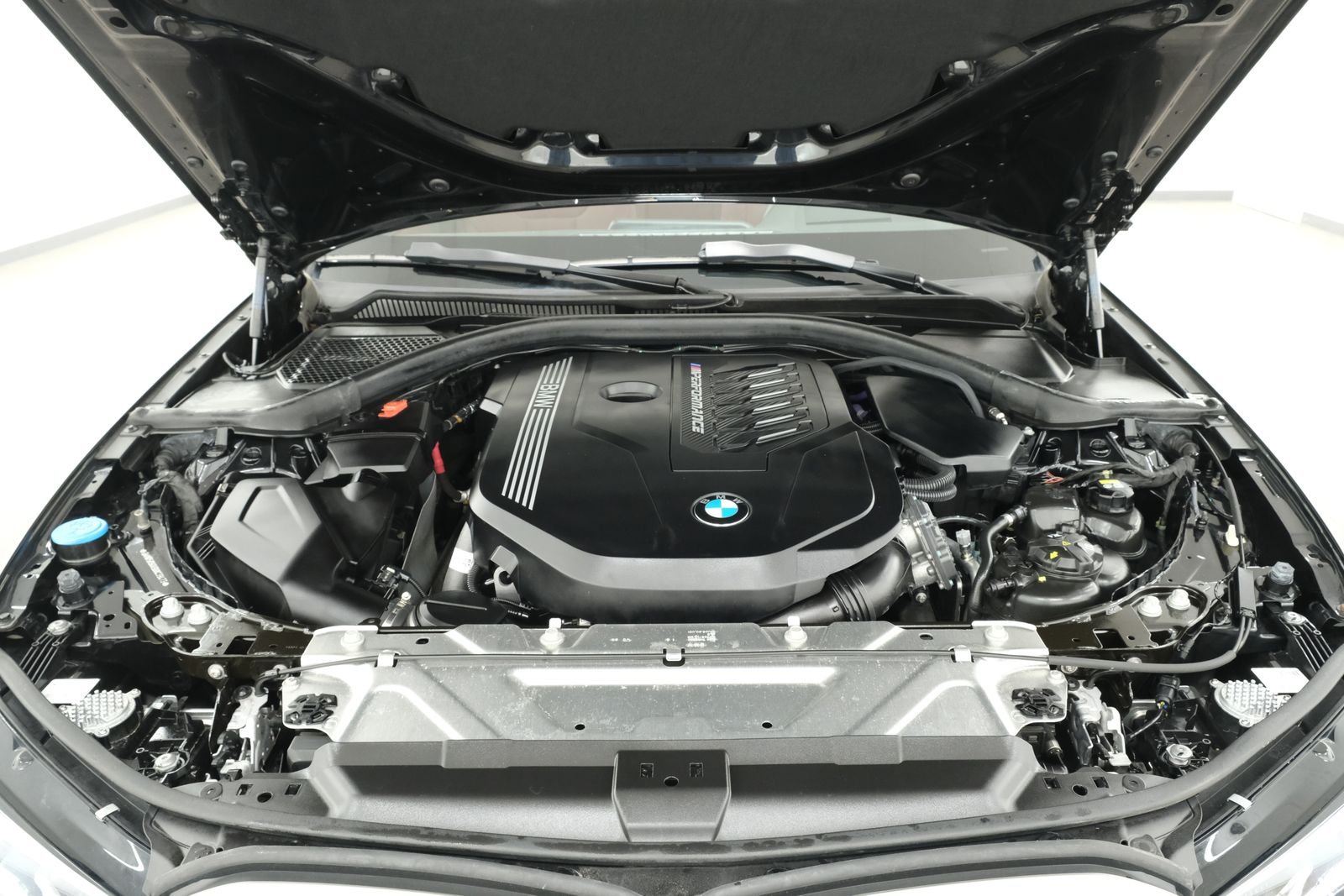 Used 2022 Black Sapphire Metallic BMW M340i xDrive image 42