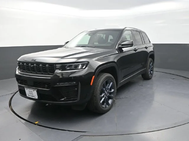 New 2026 Diamond Black Crystal Pearl-Coat Exterior Paint Jeep  image 4