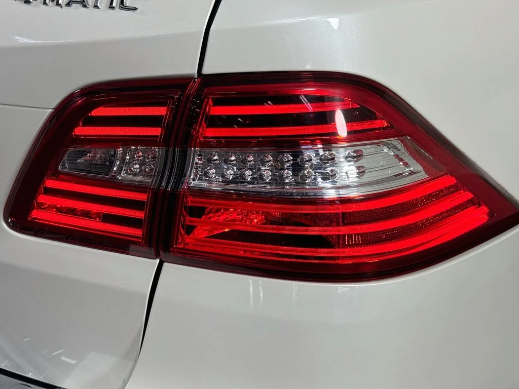 Used 2015 White Mercedes-Benz ML 350 image 34