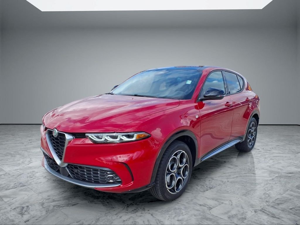 Used 2024 Red Alfa Romeo Ti image 3