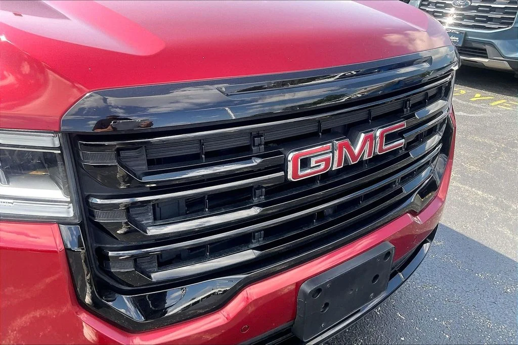 Used 2023 Volcanic Red GMC SLE image 31