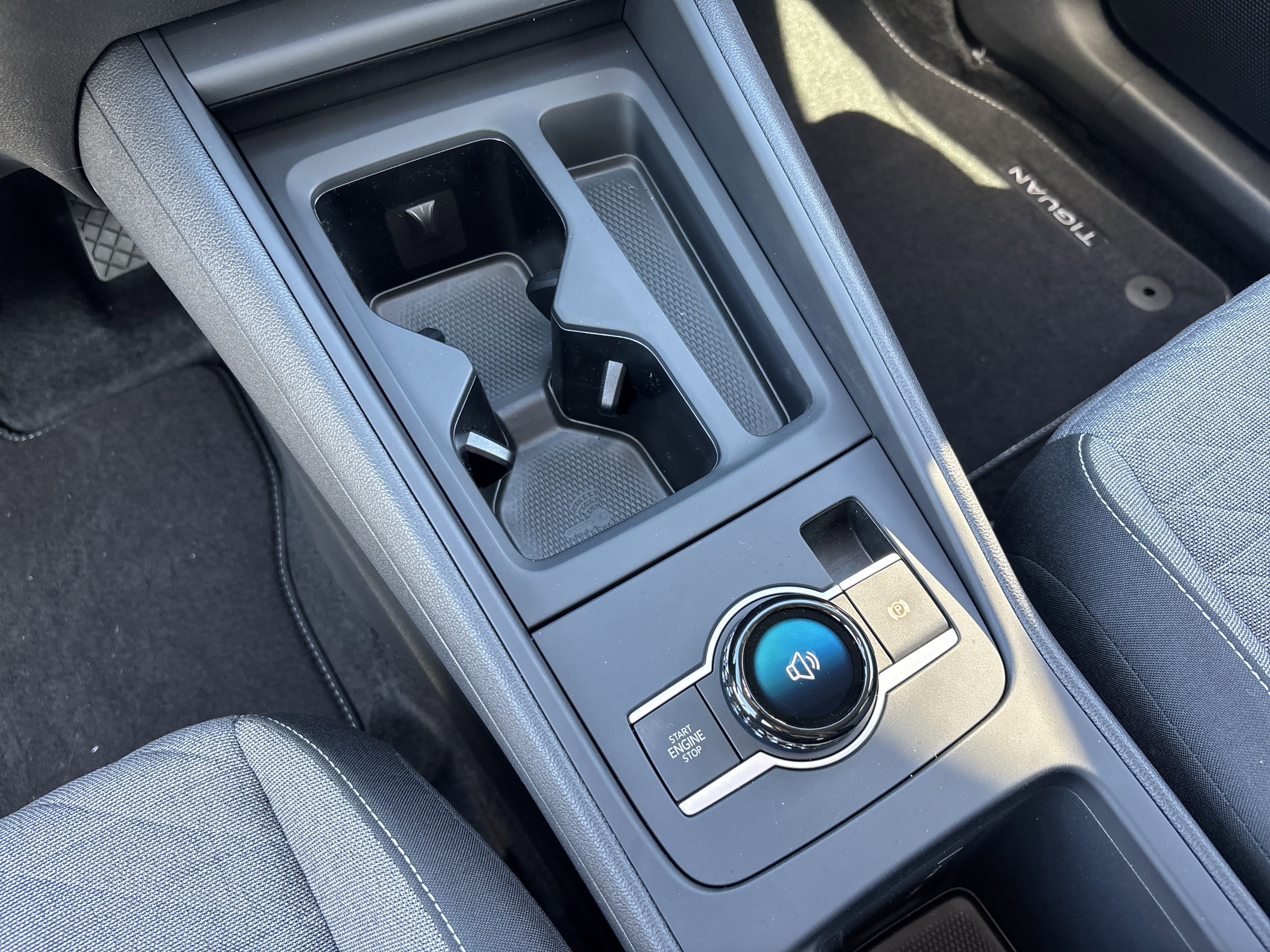 New 2026 Platinum Gray Metallic Volkswagen S image 19