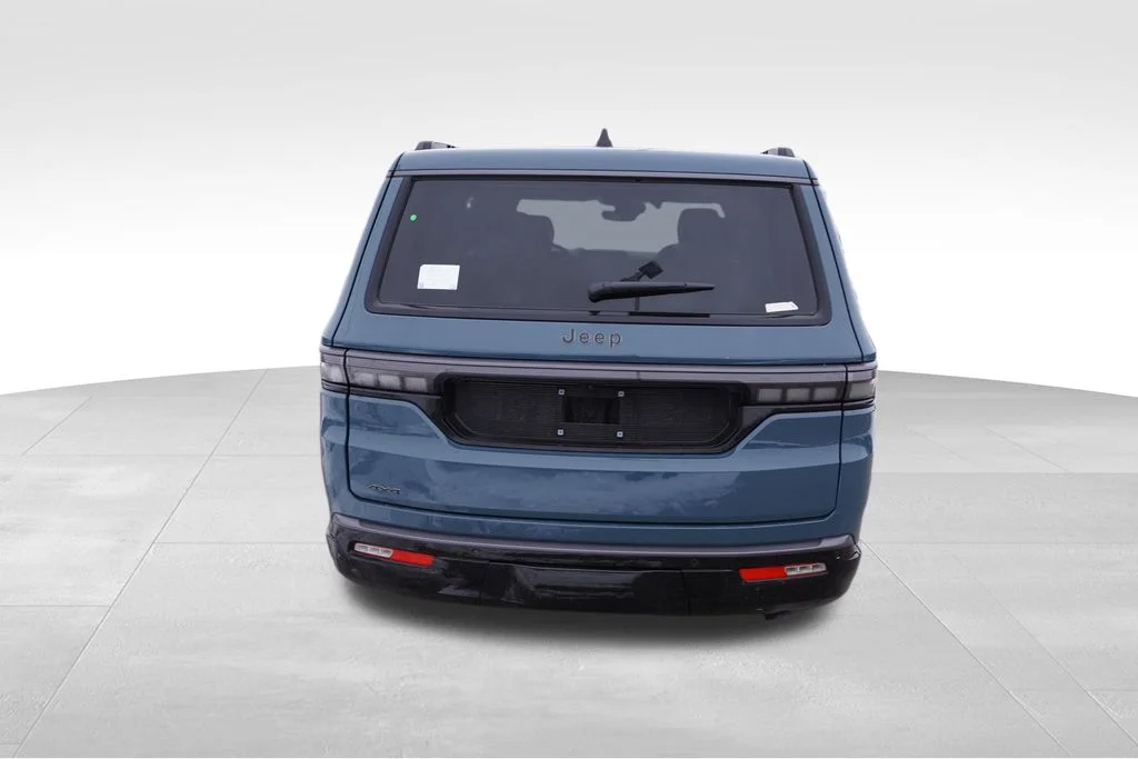 New 2026 Steel Blue Jeep Limited Altitude image 4