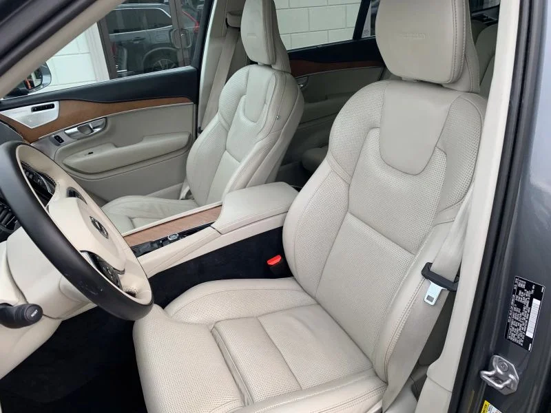 Used 2019 Gray Volvo T6 Inscription Sport Utility 4D image 18