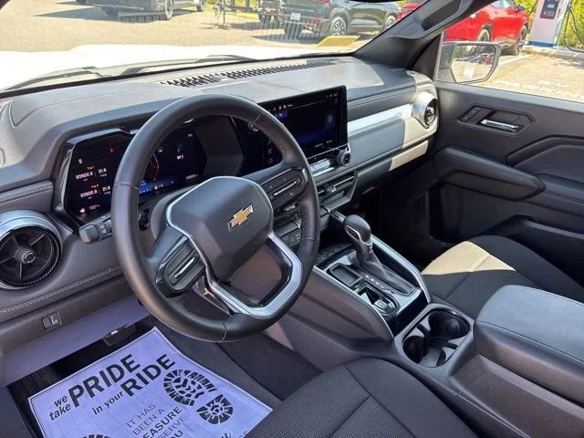 2024 Chevrolet Colorado LT - Photo 8
