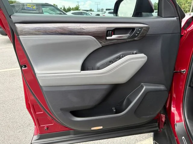 Used 2023 Red Toyota Limited image 10
