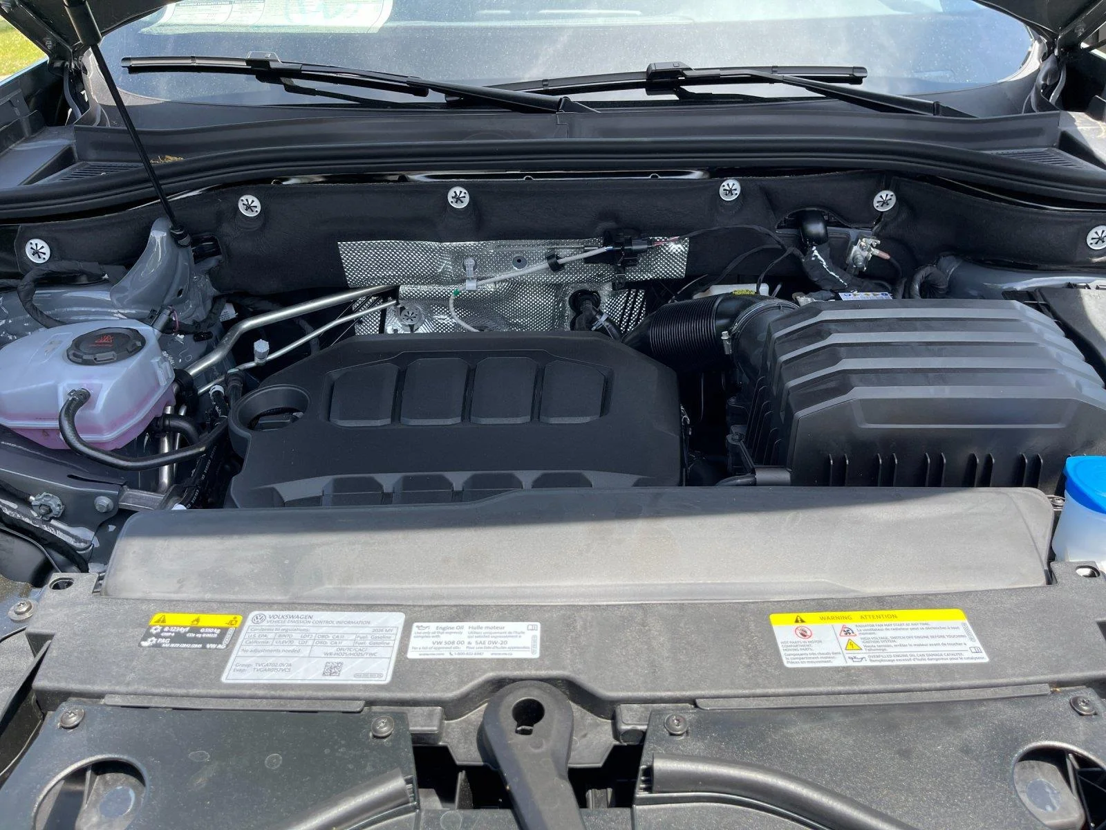 New 2026 Pure Gray Volkswagen 2.0T SE w/Technology image 9