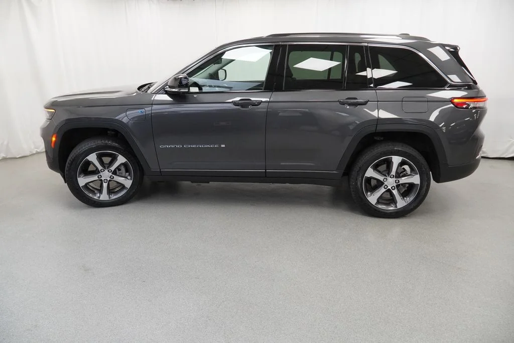 Certified Used 2022 Gray Jeep 4xe image 16