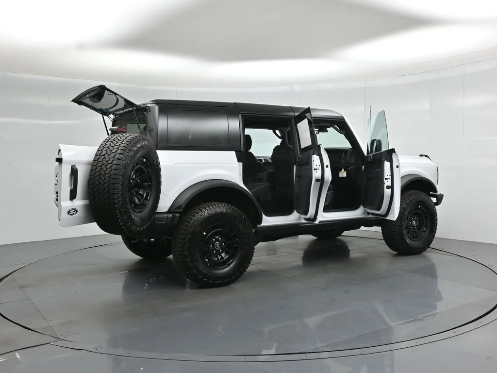 New 2026 White Ford Badlands image 5