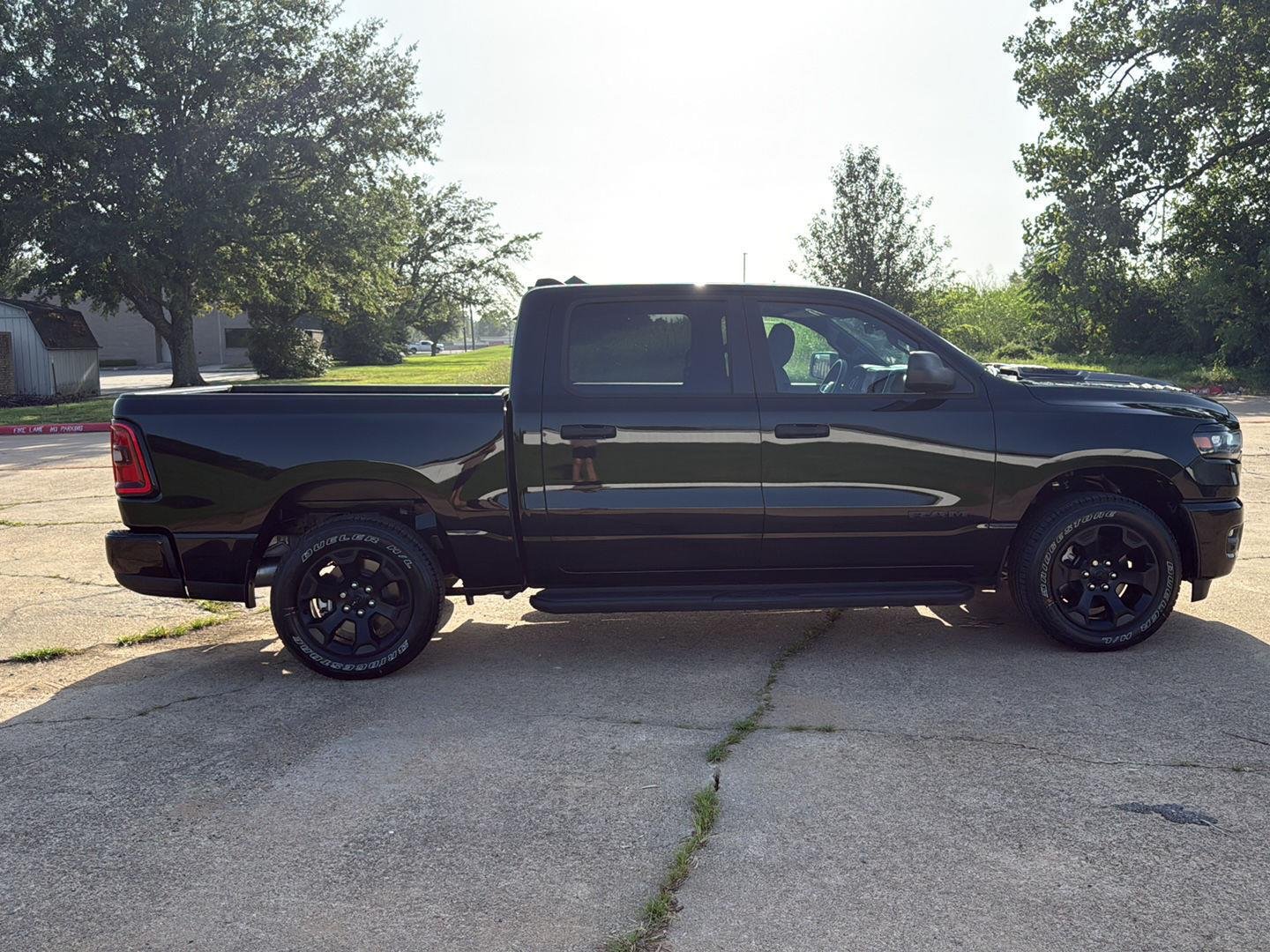 New 2026 Diamond Black Crystal Pearlcoat RAM Express image 8