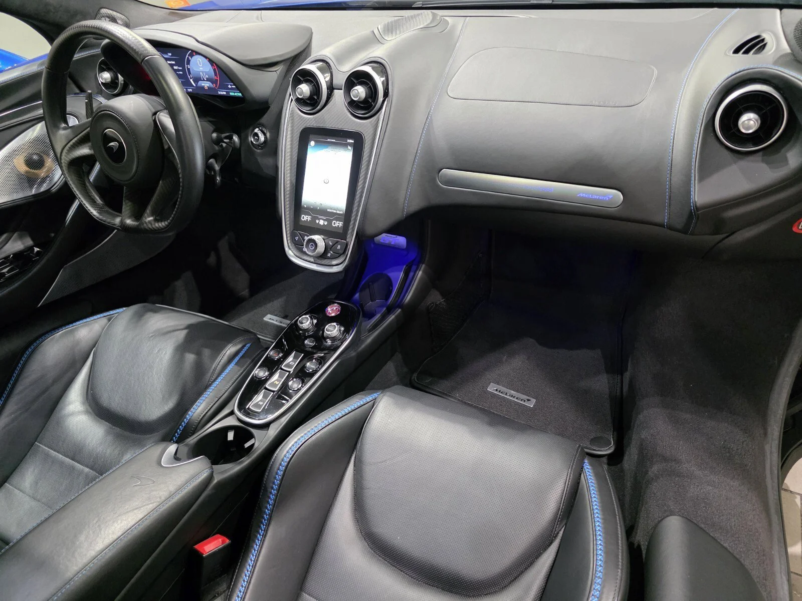 Used 2023 MSO Volcano Blue McLaren  image 19