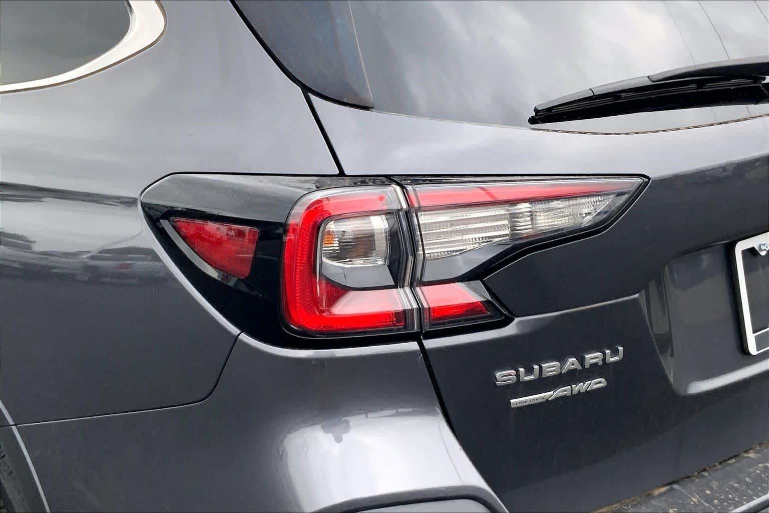 Used 2022 Magnetite Gray Metallic Subaru Limited image 29