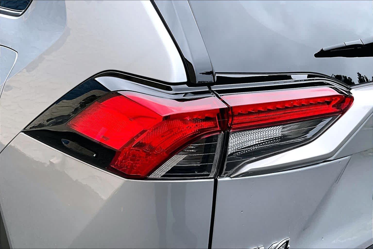 Used 2025 Silver Sky Metallic Toyota Limited image 29
