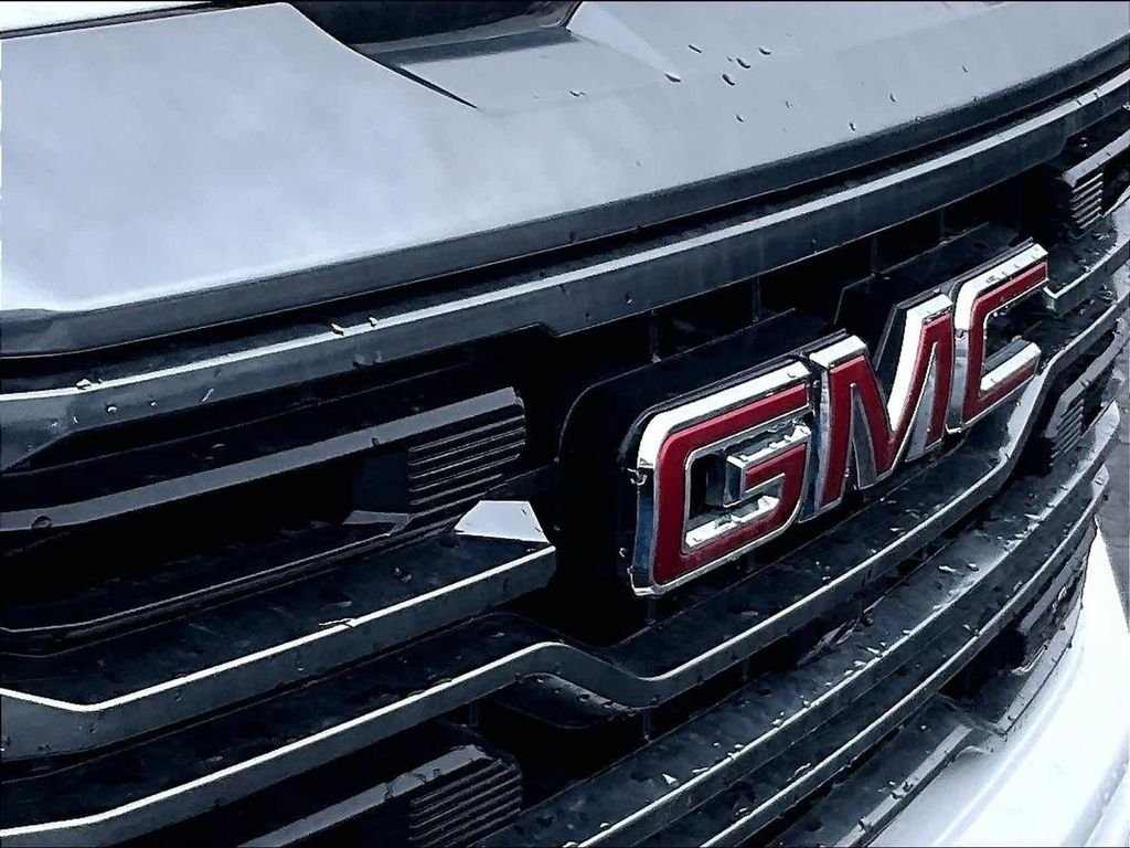 Used 2024 White GMC AT4 image 57