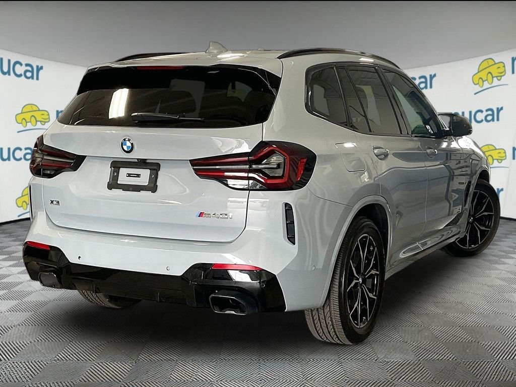 Used 2024 Gray BMW M40i image 6