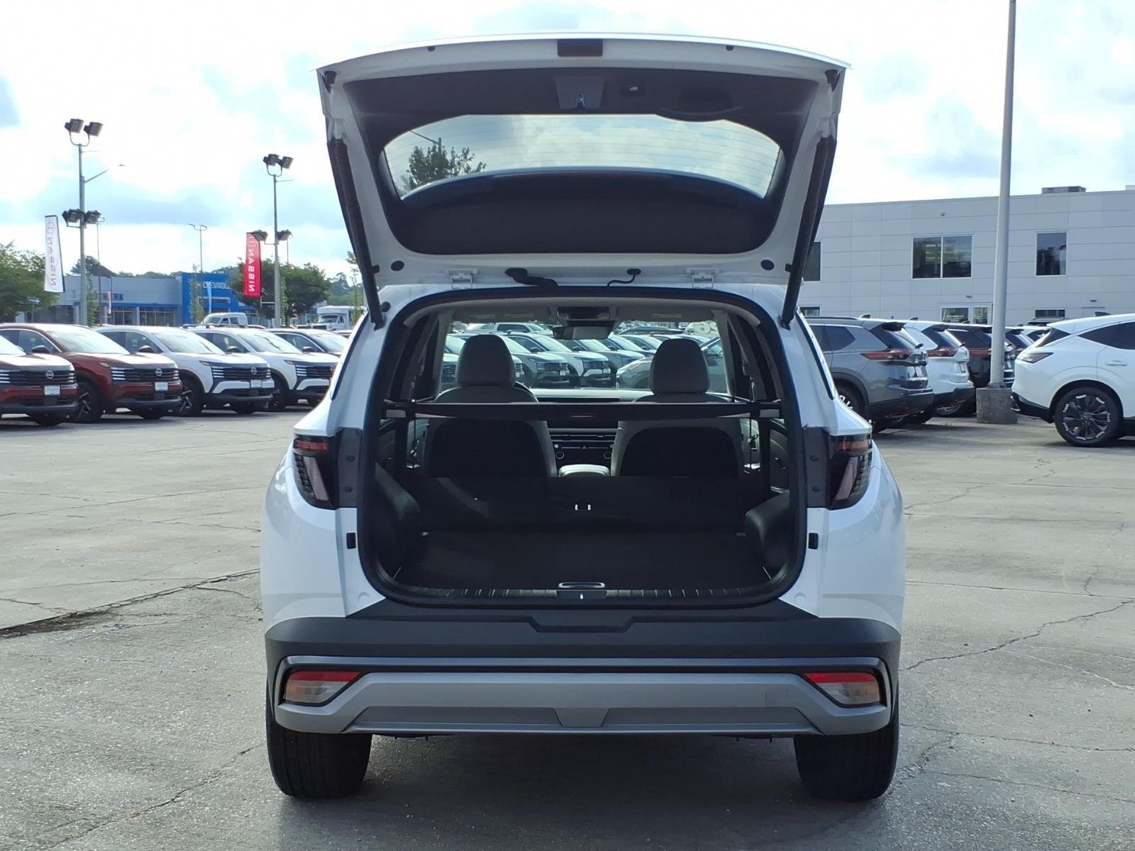 Used 2026 Creamy White Pearl Hyundai SEL Convenience image 23