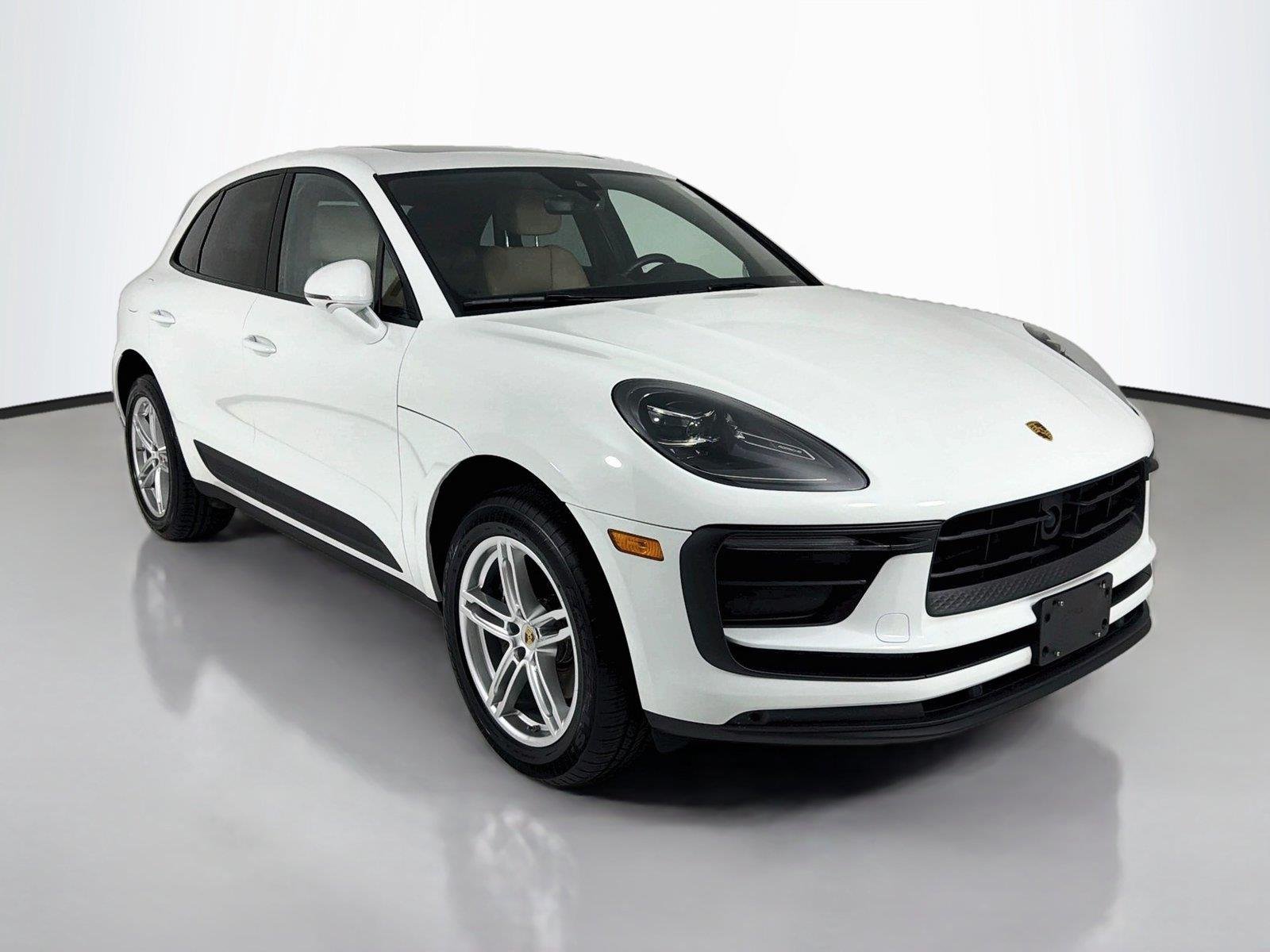 Used 2023 White Porsche  image 31