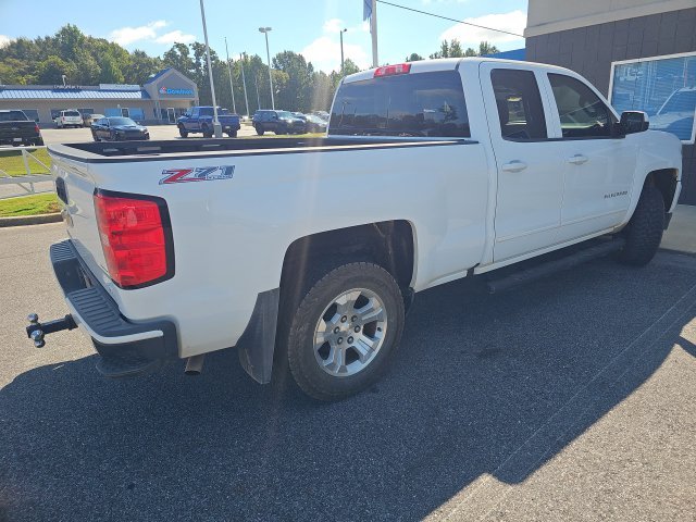 Used 2017 White Chevrolet LT image 8