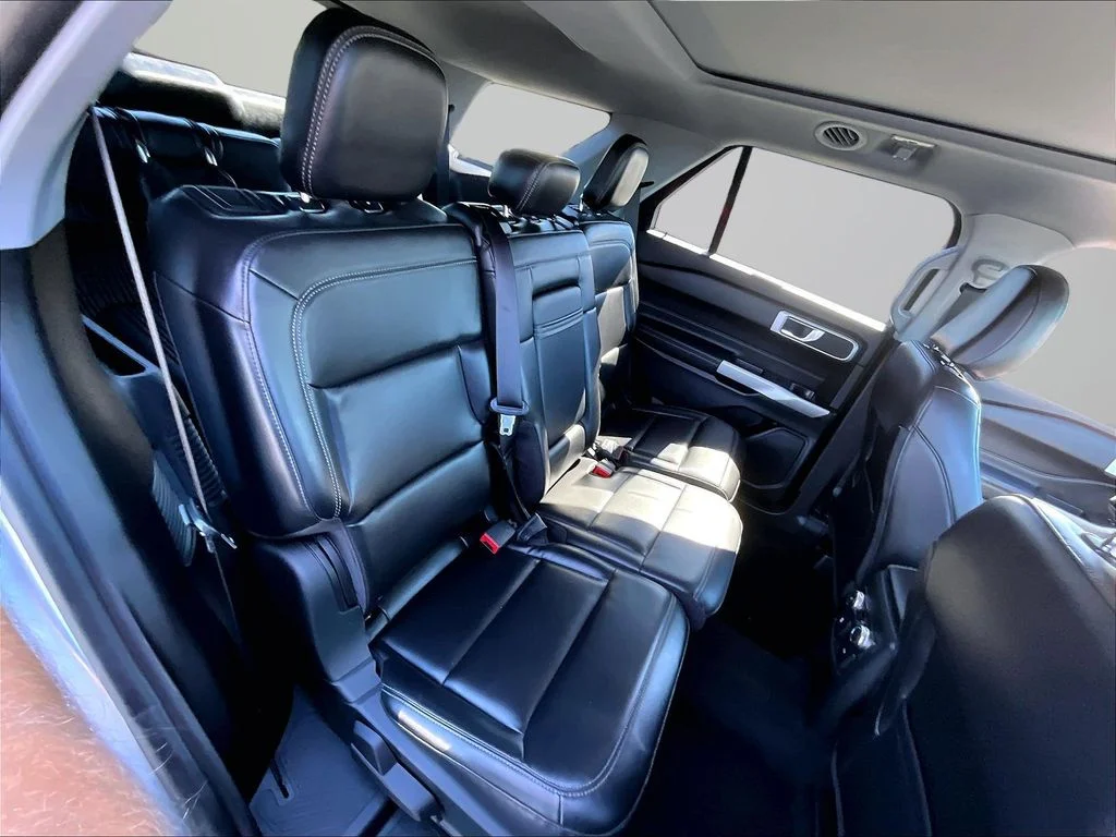 Used 2021 Silver Ford XLT image 26