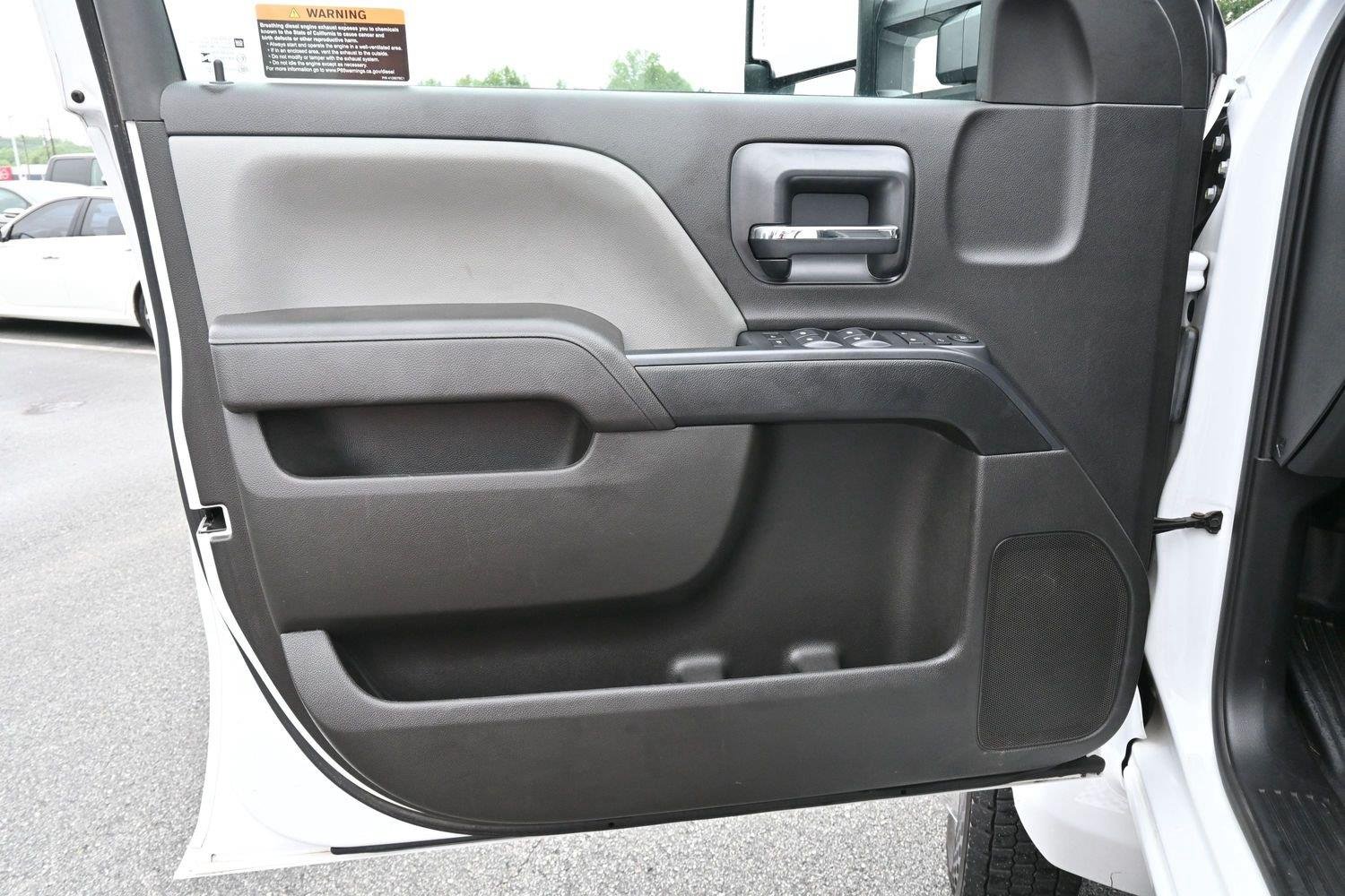 Used 2024 Summit White Chevrolet Work Truck image 17