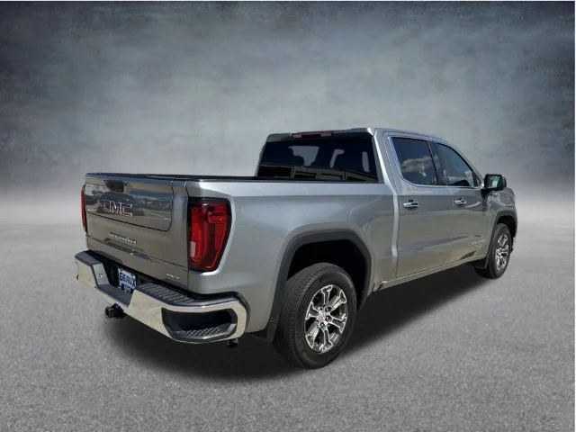Used 2025 Silver GMC SLT image 21