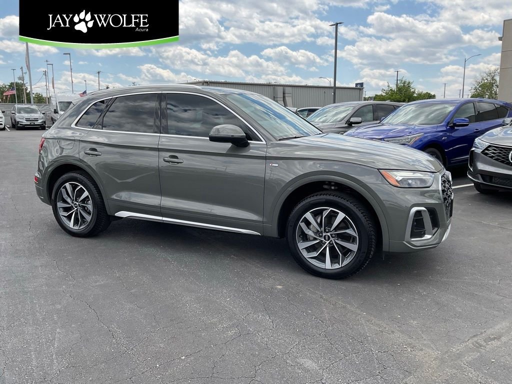 2023 Audi Q5 45 Premium's photo