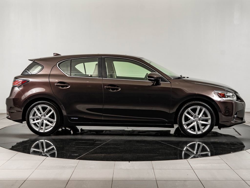 Used 2014 Pearl Lexus 200h image 11