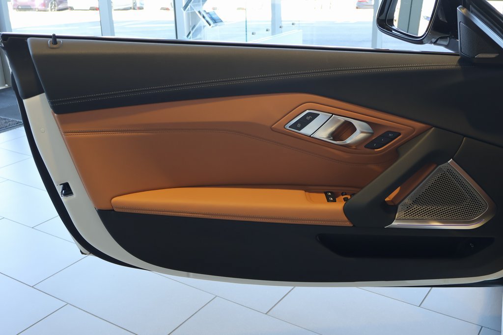 2026 BMW Z4 30i - Photo 6
