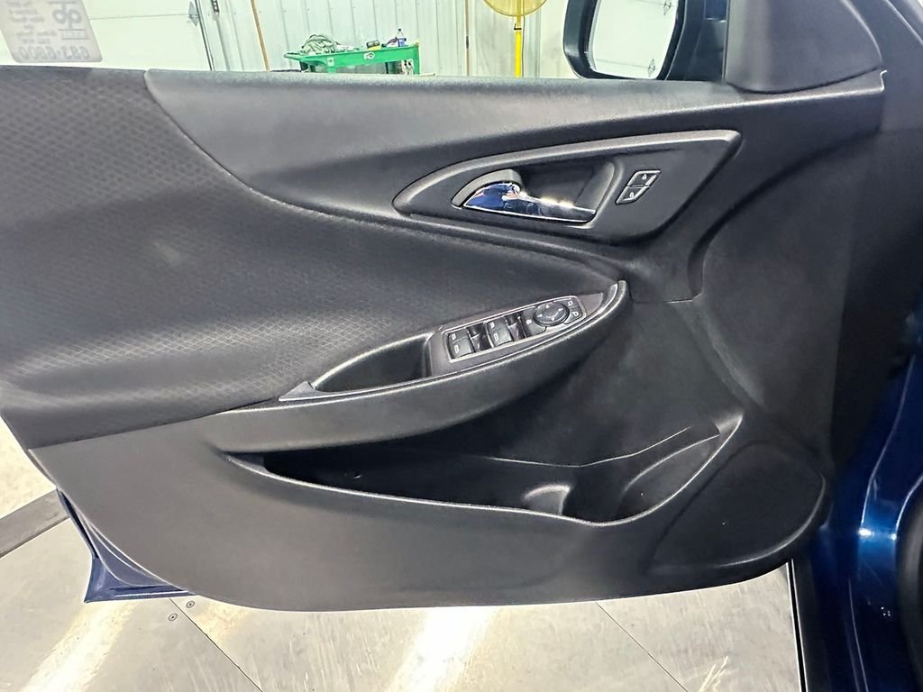 Used 2019 Blue Chevrolet LT image 19