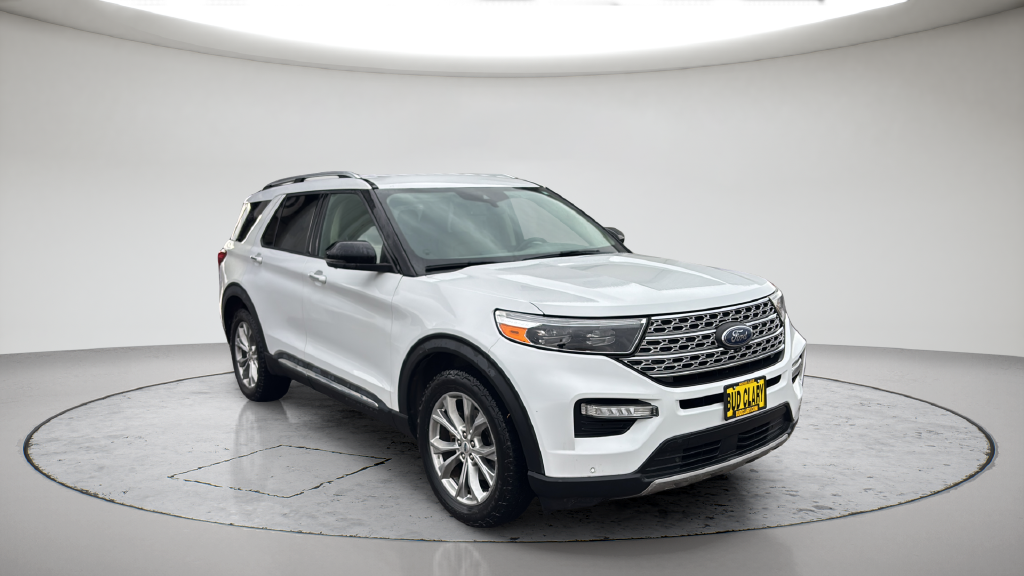 Used 2021 White Ford Limited image 16
