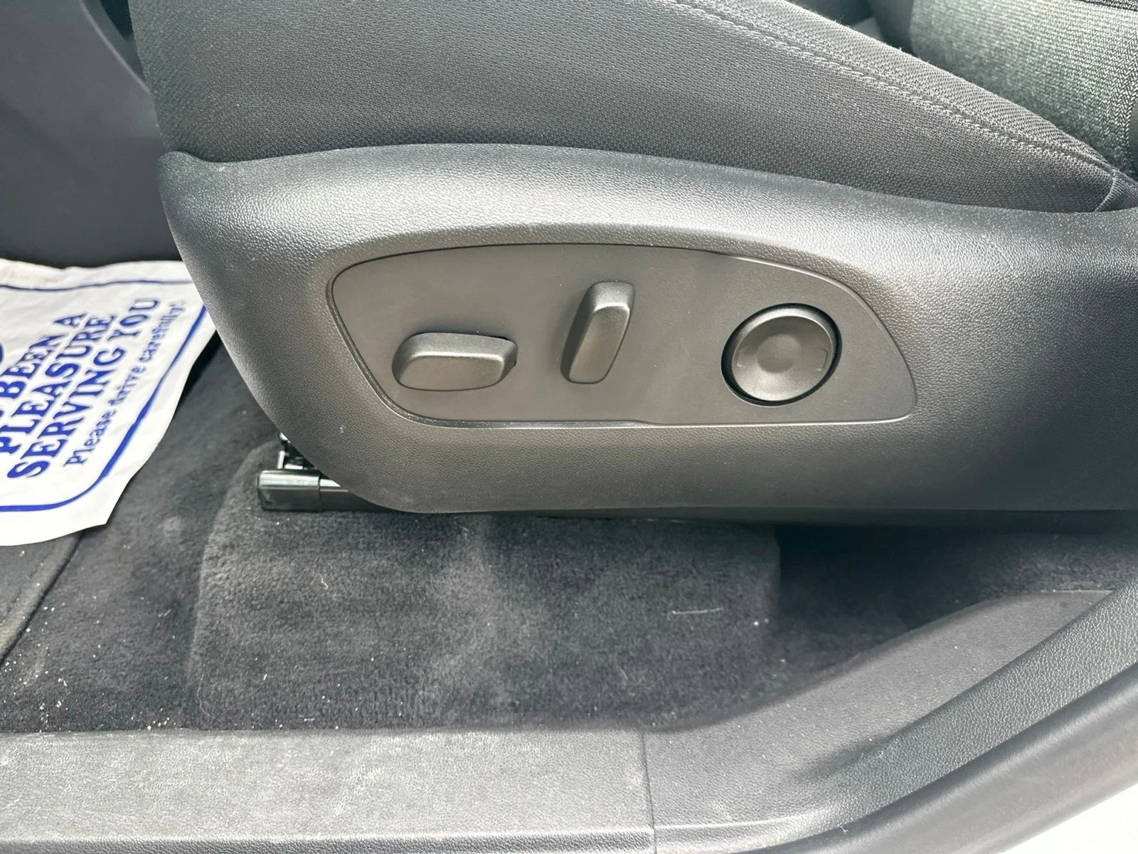 2025 GMC Acadia Elevation - Photo 14