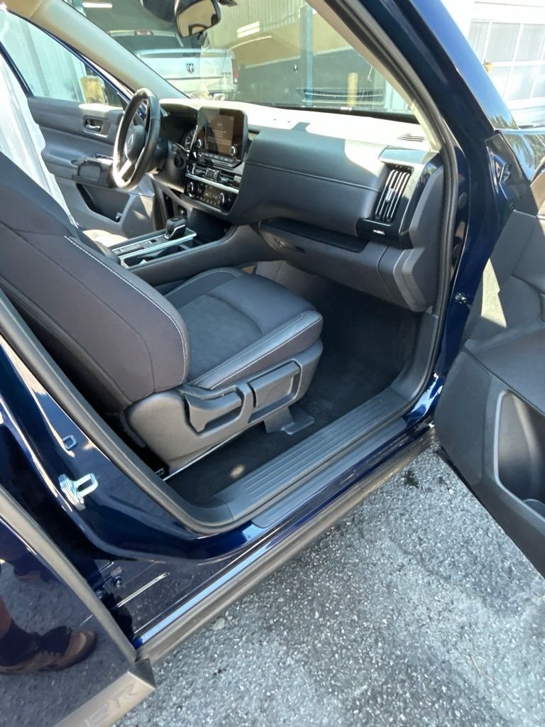 Used 2025 Blue Nissan SV image 15