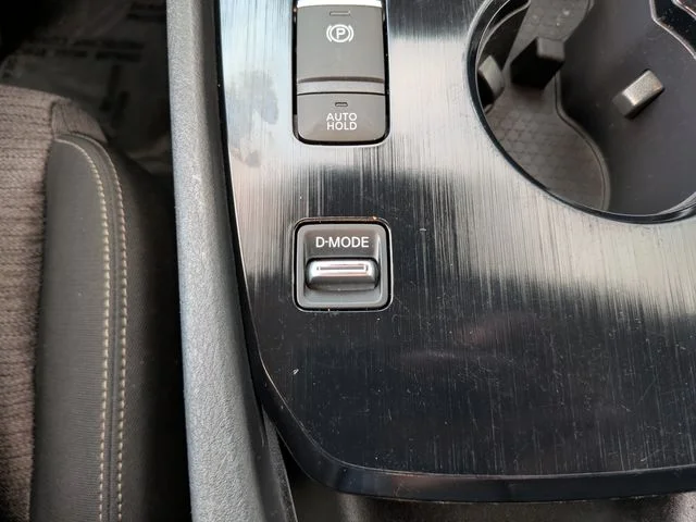 Used 2021 Gray Nissan S image 24