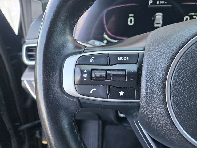 Used 2023 Black Kia X-Line image 19