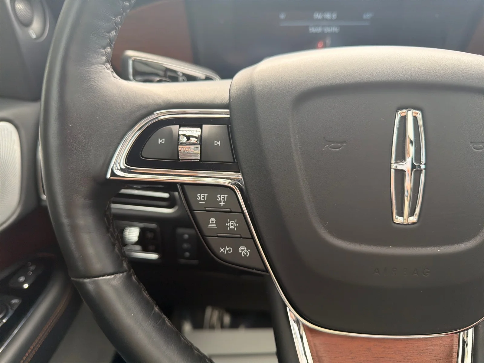 Used 2024 Metallic Lincoln Black Label image 16