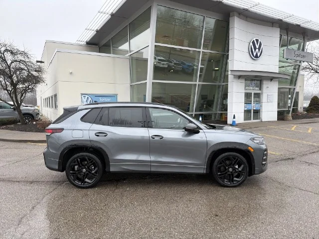 2026 Volkswagen Tiguan SE R-LINE BLACK - Photo 16