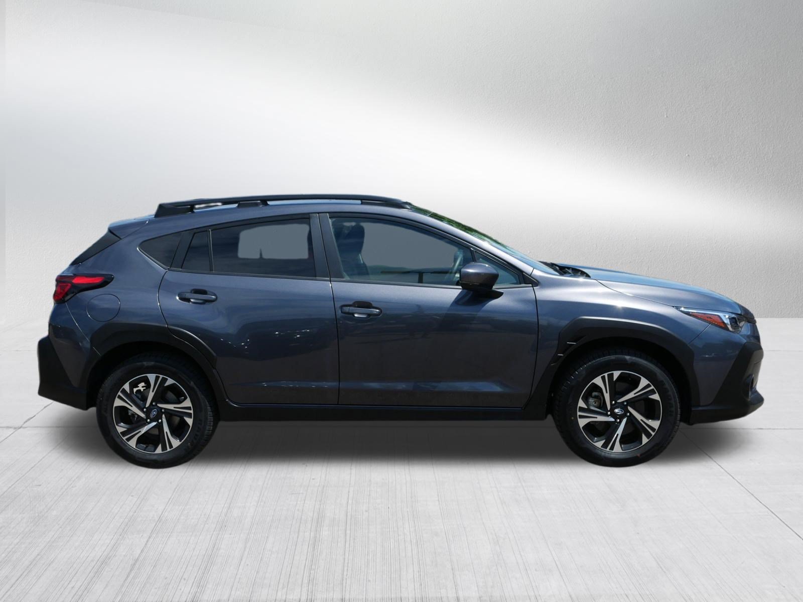 Used 2025 Magnetite Gray Metallic Subaru Premium image 8