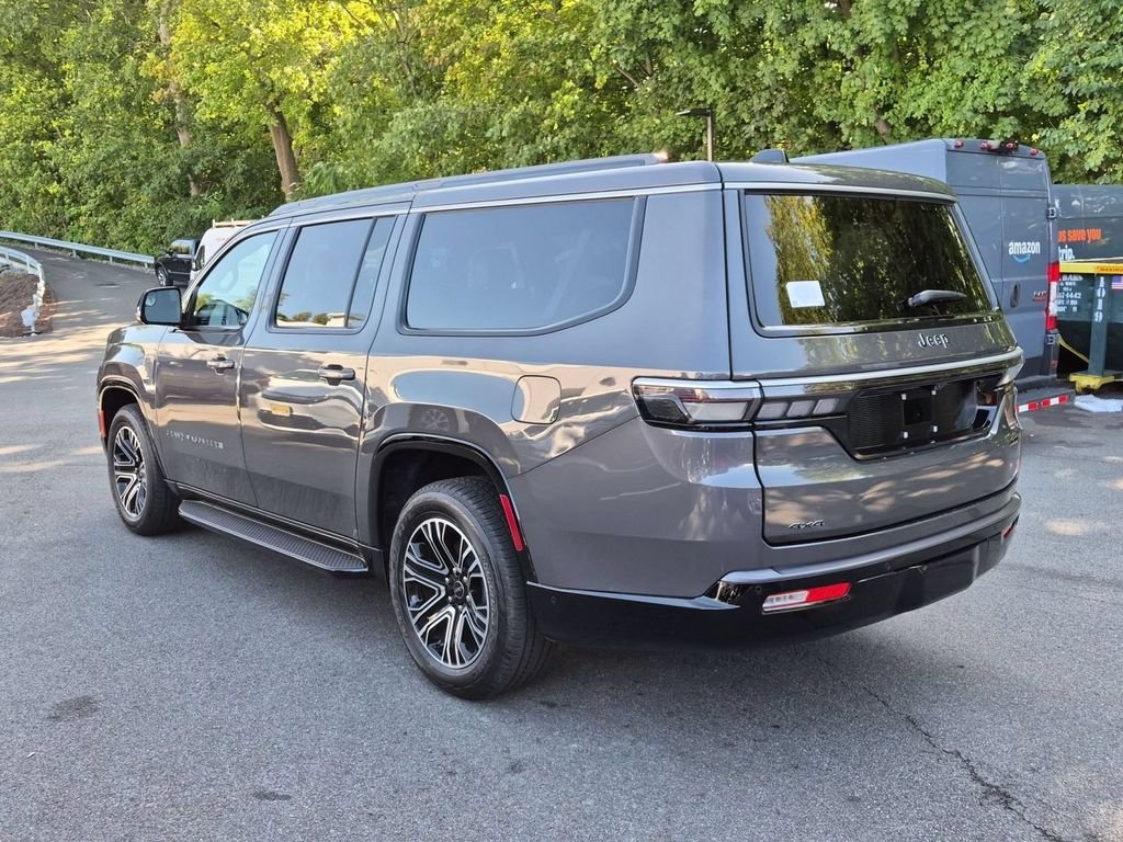 New 2026 Baltic-Gray Metallic Clear-Coat Exterior Paint Jeep  image 5