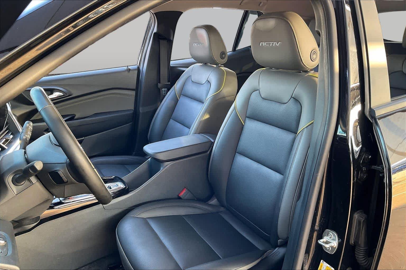 Used 2024 Mosaic Black Metallic Chevrolet ACTIV image 9