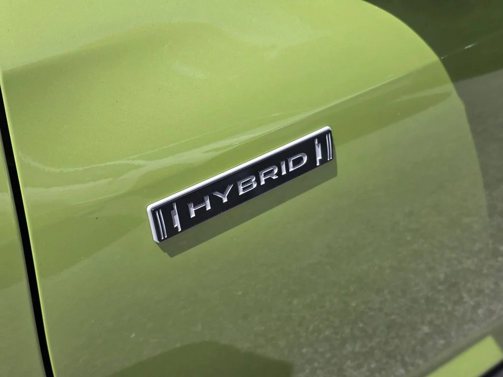 New 2026 CITRON YELLOW PEARL Subaru Limited Hybrid image 7