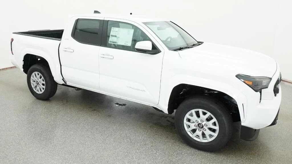 New 2026 Ice Cap Toyota SR5 image 36