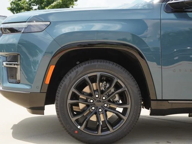 New 2026 Steel Blue Exterior Paint Jeep Summit Obsidian image 5