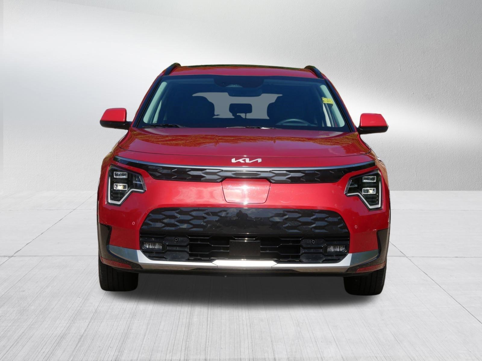 Used 2023 Kia Niro Wave with VIN KNDCT3L12P5043200 for sale in Inver Grove Heights, MN