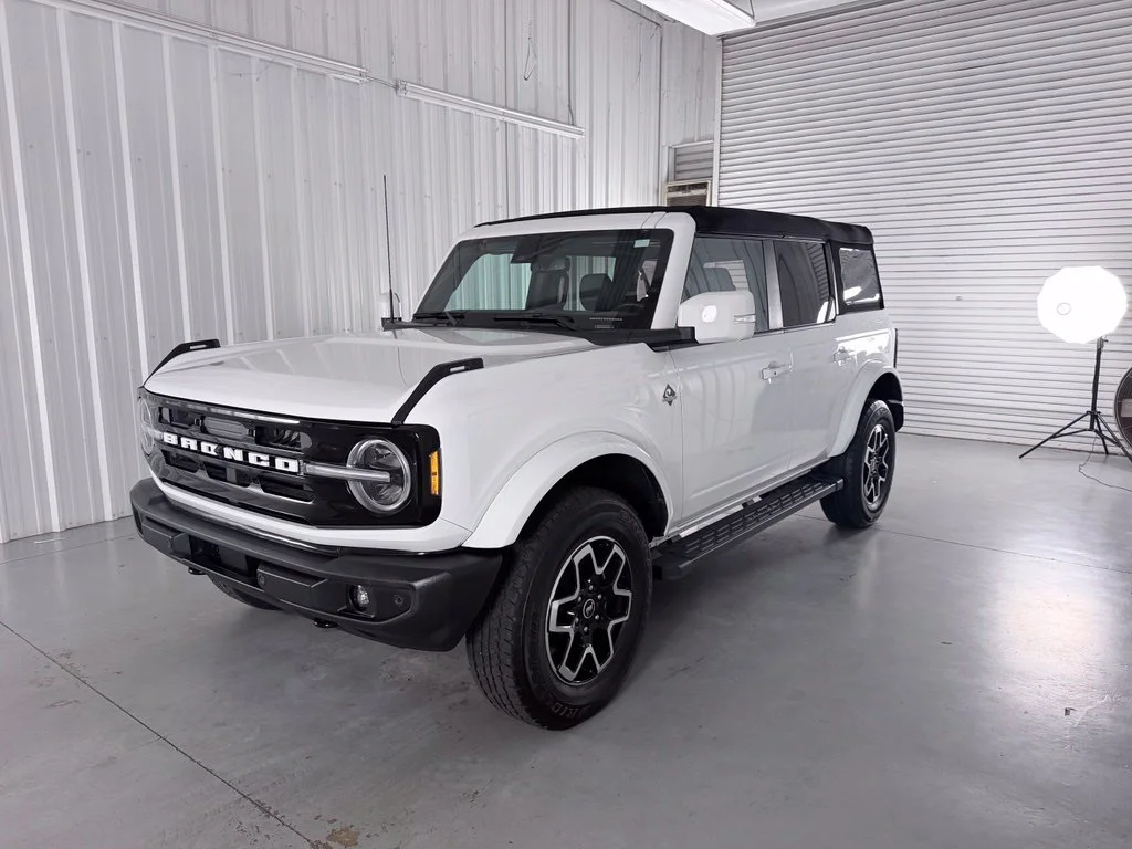 2024 Ford Bronco 4-Door Outer Banks