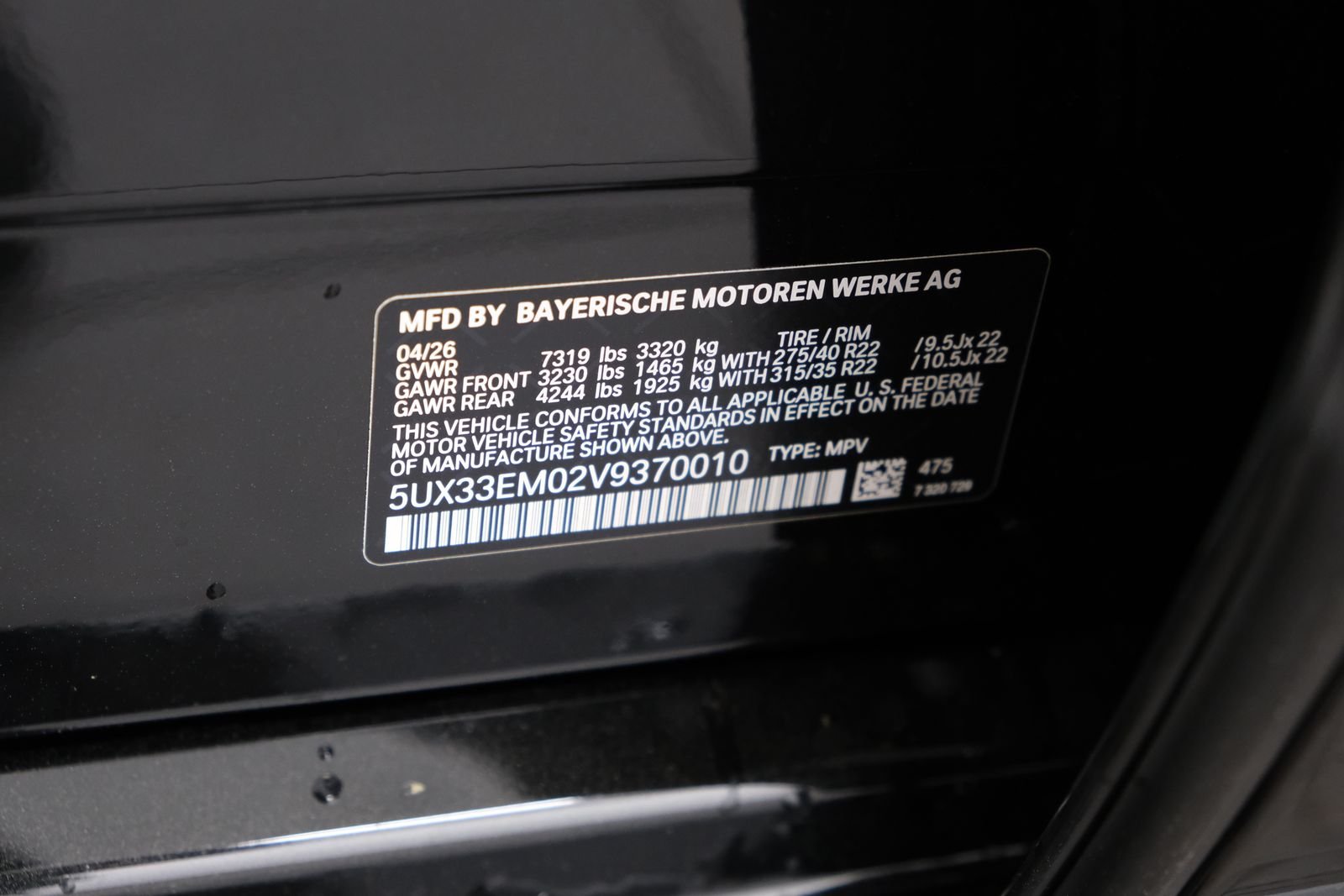 New 2027 Black Sapphire Metallic BMW M60i image 31