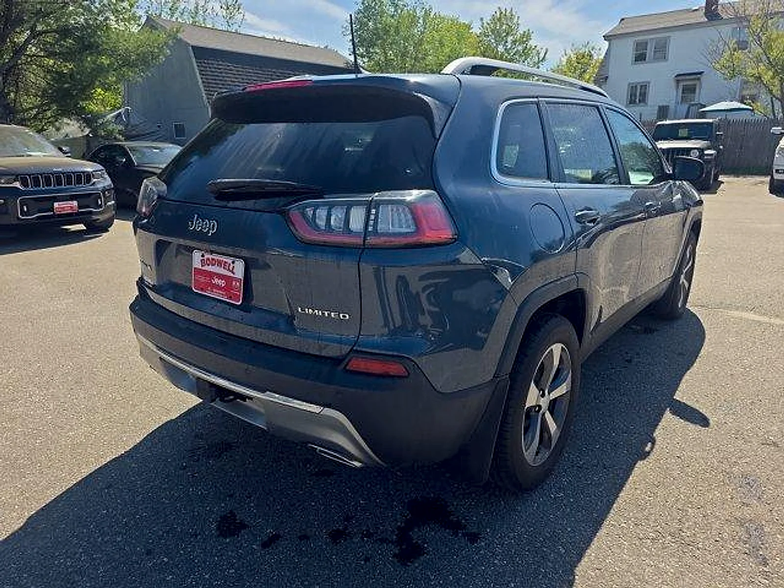 Used 2019 Blue Shade Pearlcoat Jeep Limited 4x4 image 5