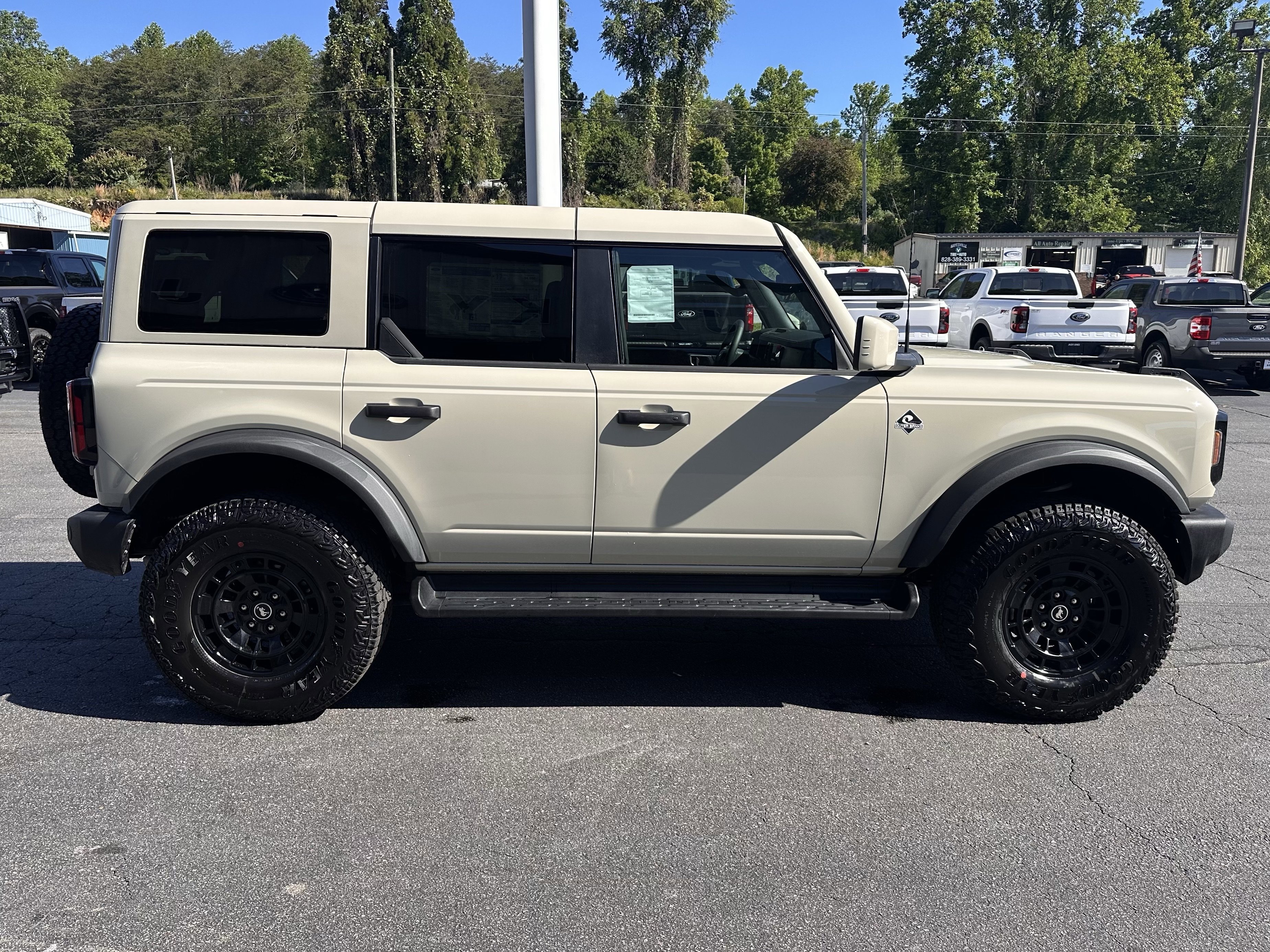New 2026 Desert Sand Ford Outer Banks® image 5