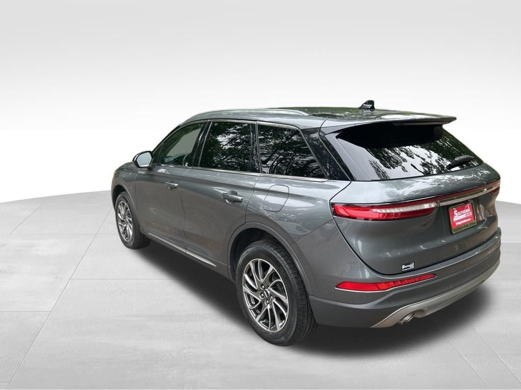 Used 2022 Gray Lincoln Standard image 3