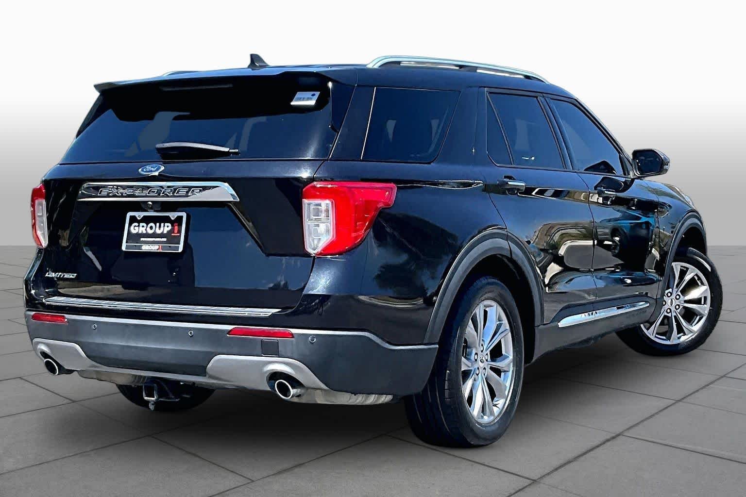 Used 2021 Agate Black Metallic Ford Limited image 13
